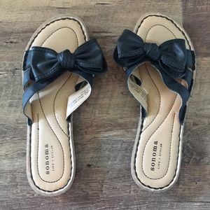 Bow sandals